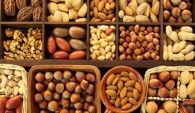 Walnut mixtures to enhance men's efficiency